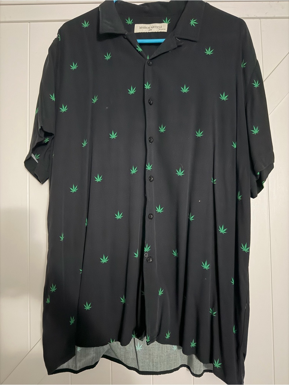 Black Short-Sleeve Button-Up Shirt with Green Leaf Print